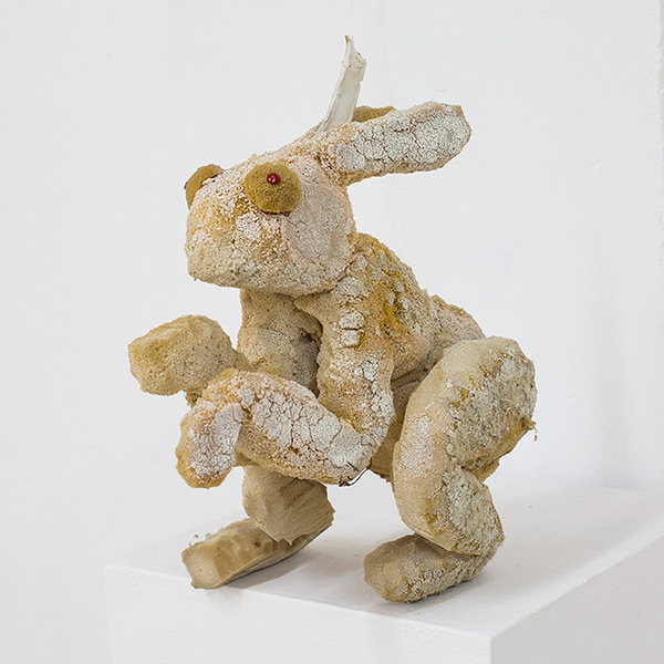 Installation view, MIRA at Roberto Paradise, Poncili Creación